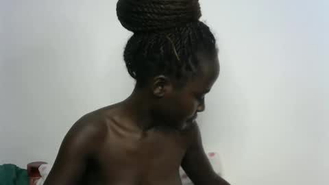 sweet_diva19 online show from October 2025 09:04:02 PM