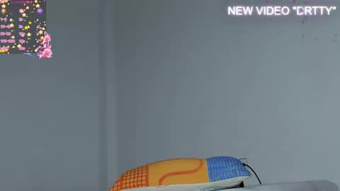 ZAFIRO QUIROZ online show from January 2025 12:06:01 AM