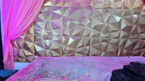  emmili  online show from February 2025 06:11:02 PM