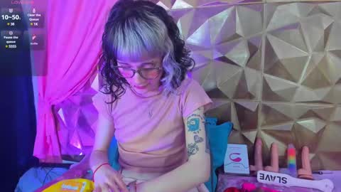  emmili  online show from March 2025 03:20:02 PM