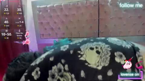  emmili  online show from February 2026 12:04:02 PM