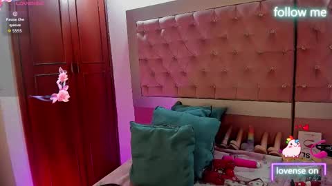  emmili  online show from February 2026 11:58:02 AM