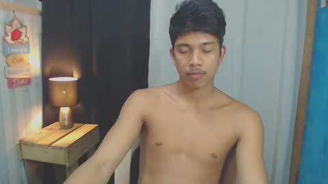 Snapshot of sweet_guyxx chatting on January 2025 05:05:01 PM sweet_guyxx online show from January 2025 05:05:01 PM