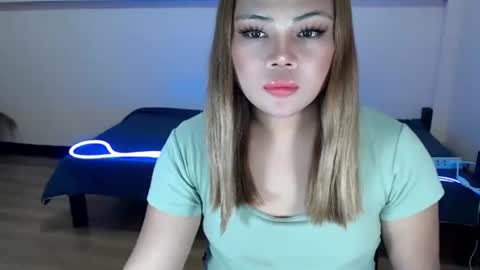 sophia daisy  online show from December 2025 12:00:02 PM