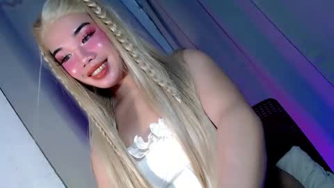 sweet_katrina69 online show from November 2025 11:32:02 AM