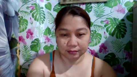 Snapshot of sweet_kayley chatting on January 2025 02:57:01 AM sweet_kayley online show from January 2025 02:57:01 AM