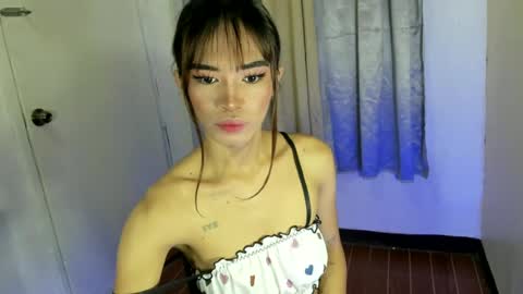Snapshot of sweet_kyliexx chatting on June 2026 05:20:02 AM sweet_kyliexx online show from June 2026 05:20:02 AM