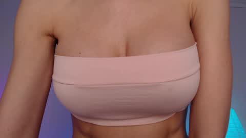 Snapshot of sweet_lil_thing chatting on April 2026 07:53:02 AM Jen online show from April 2026 07:53:02 AM