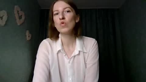 sweet_lilbunny online show from October 2025 03:35:02 PM