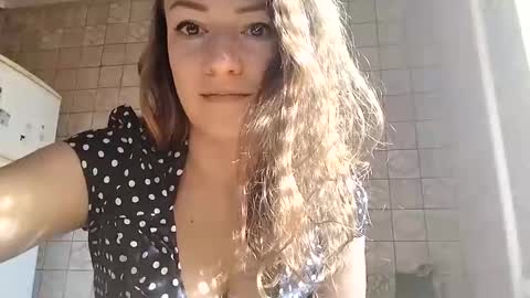 Anna online show from February 2025 10:59:01 AM