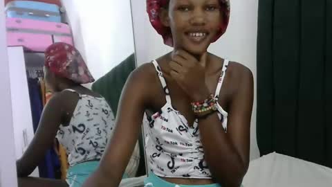 Snapshot of sweet_lisiours chatting on February 2025 12:47:01 PM cindy online show from February 2025 12:47:01 PM