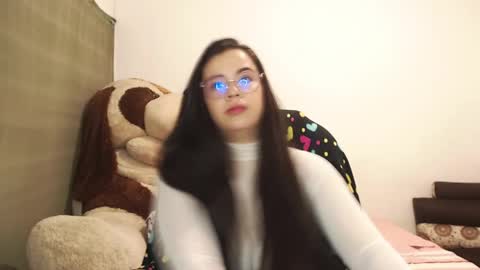 kloe online show from March 2026 09:20:02 PM