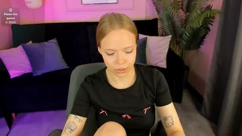 Snapshot of sweet_lucile chatting on May 2026 02:10:01 PM Lucy online show from May 2026 02:10:01 PM