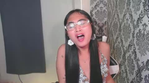 Maria Stella online show from November 2025 04:40:01 PM