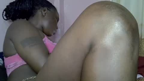 Lisa online show from November 2025 07:01:02 PM