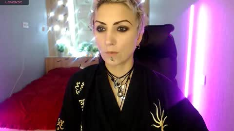 sweet_n_strong online show from November 2025 01:04:02 PM