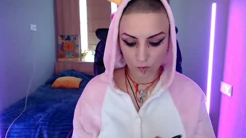 sweet_n_strong online show from April 2026 11:14:02 AM