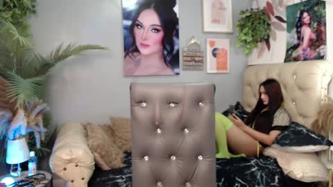 girlnamenicole online show from December 2024 06:32:01 AM