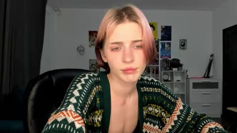 kira online show from March 2026 07:43:02 PM