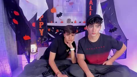 Snapshot of sweet_petter chatting on October 2025 01:07:02 PM Petter online show from October 2025 01:07:02 PM