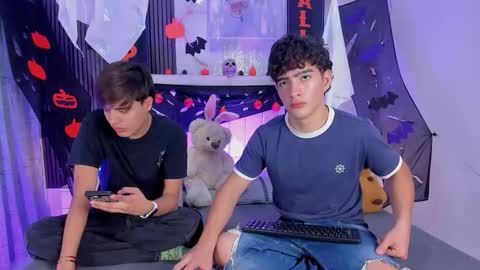 Snapshot of sweet_petter chatting on October 2025 01:06:02 PM Petter online show from October 2025 01:06:02 PM