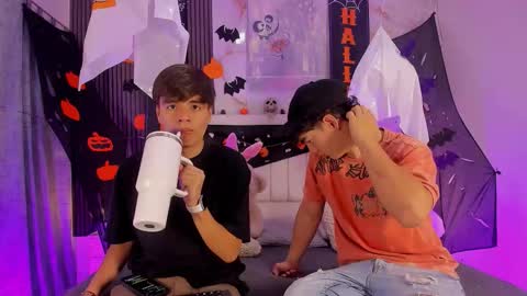 Snapshot of sweet_petter chatting on October 2025 12:53:02 PM Petter online show from October 2025 12:53:02 PM