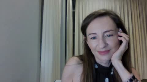 Snapshot of sweet_poeme chatting on June 2026 12:20:02 PM sweet_poeme online show from June 2026 12:20:02 PM