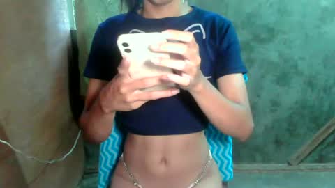 Snapshot of sweet_reyan2003 chatting on June 2026 06:27:01 AM REYAN online show from June 2026 06:27:01 AM