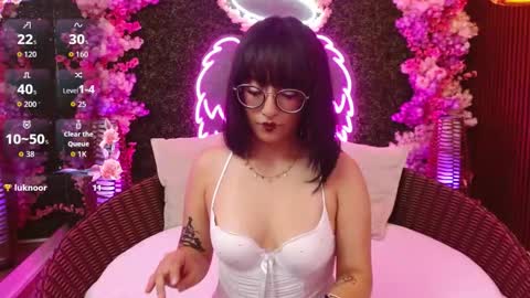 Snapshot of sweet_roxanee chatting on February 2026 01:30:02 PM Roxanee online show from February 2026 01:30:02 PM