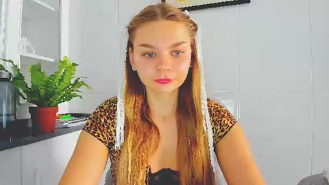 Snapshot of sweet_sabriina chatting on July 2026 06:38:01 AM Sabina online show from July 2026 06:38:01 AM
