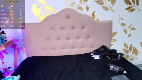 Sammy Lauren online show from March 2025 10:17:01 AM