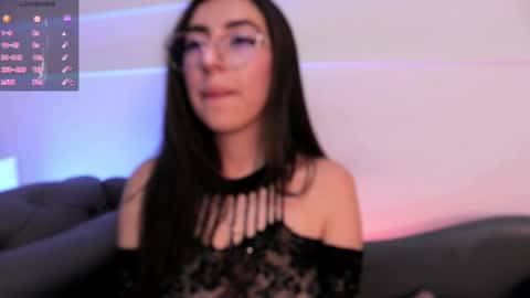 Sammy Lauren online show from March 2025 06:53:02 AM