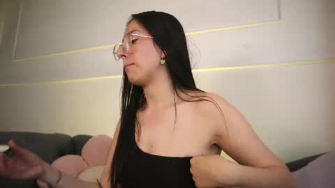 Snapshot of sweet_sammy_7 chatting on June 2026 08:01:02 PM Sammy Lauren online show from June 2026 08:01:02 PM