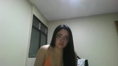 Mari online show from October 2025 05:11:02 AM