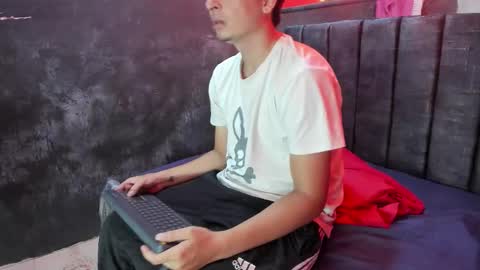 sweet_sofi20 online show from October 2025 01:23:02 PM