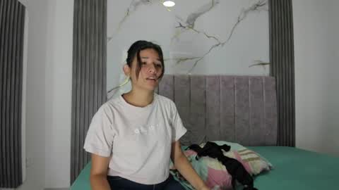 Snapshot of sweet_sofi20 chatting on July 2026 01:57:01 PM sweet_sofi20 online show from July 2026 01:57:01 PM