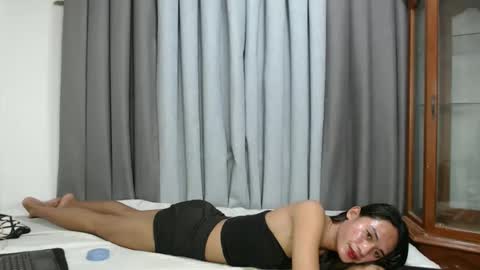 SOFIE online show from October 2025 05:44:02 PM