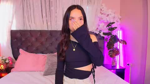 Snapshot of sweet_sofiii_ chatting on February 2026 10:00:02 PM Sweet Sofiii online show from February 2026 10:00:02 PM