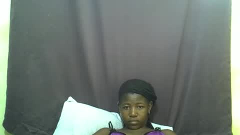 Snapshot of sweet_tattiana chatting on May 2026 06:43:02 AM Tatty online show from May 2026 06:43:02 AM