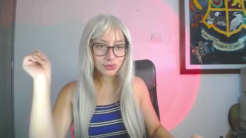 sweet_venus4 online show from December 2025 03:38:02 PM