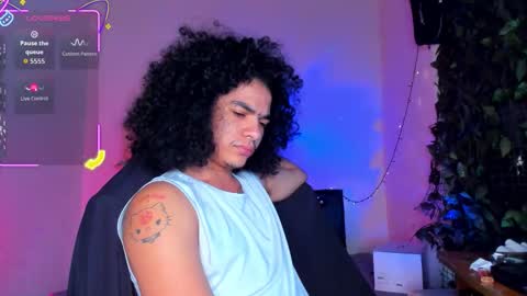 Steven independent model online show from February 2026 12:16:01 PM