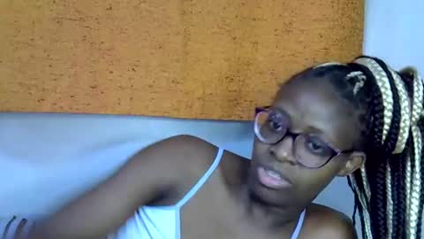 sweet_zarah online show from February 2026 02:34:01 PM