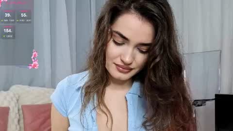 Snapshot of sweetauraa chatting on June 2026 01:37:01 PM Aura online show from June 2026 01:37:01 PM
