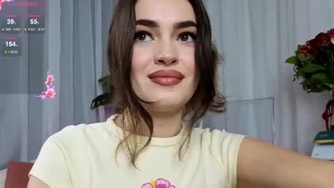 Snapshot of sweetauraa chatting on June 2026 02:01:01 PM Aura online show from June 2026 02:01:01 PM