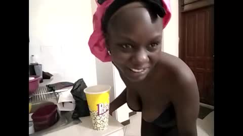 Lunargirl online show from November 2025 03:41:01 AM