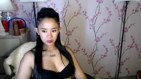 Snapshot of sweetdannica chatting on January 2025 10:02:02 AM Danni online show from January 2025 10:02:02 AM