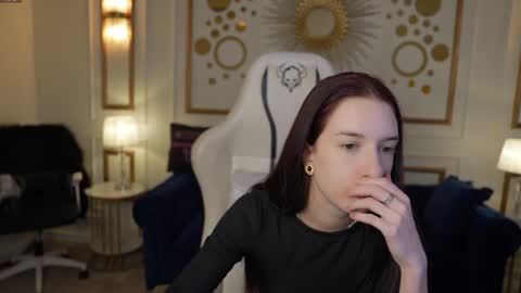 Amelia online show from November 2025 11:09:02 AM