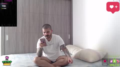         online show from November 2025 02:01:01 PM