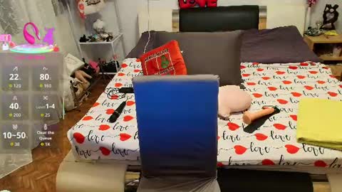 Sweetdevil0810 online show from June 2026 07:59:01 PM