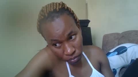 Snapshot of sweetdiva2012 chatting on September 2025 06:48:02 AM sweetdiva2012 online show from September 2025 06:48:02 AM